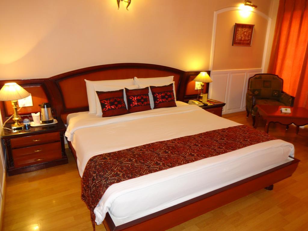 Hotel Babylon International Rāipur Exteriér fotografie