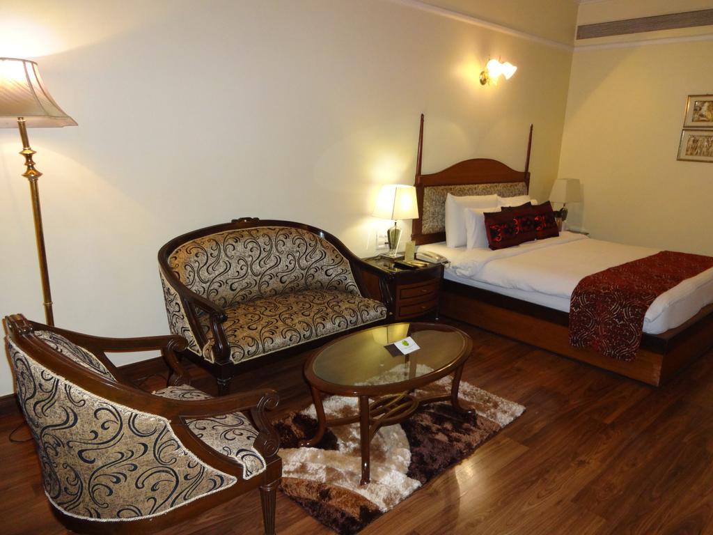 Hotel Babylon International Rāipur Pokoj fotografie