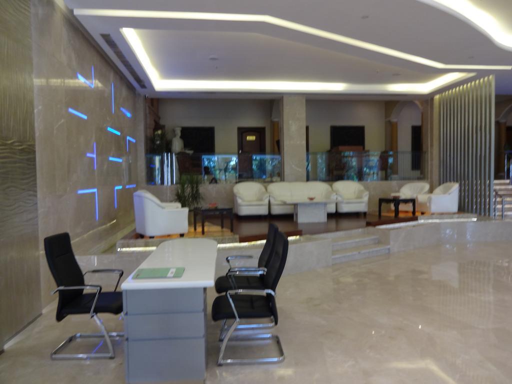 Hotel Babylon International Rāipur Exteriér fotografie