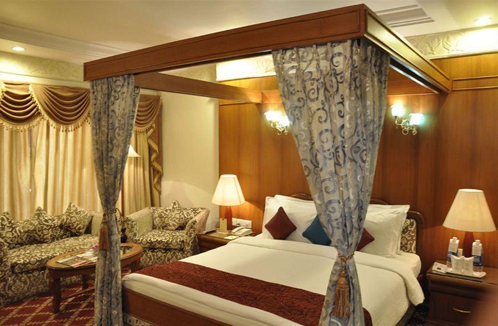 Hotel Babylon International Rāipur Exteriér fotografie