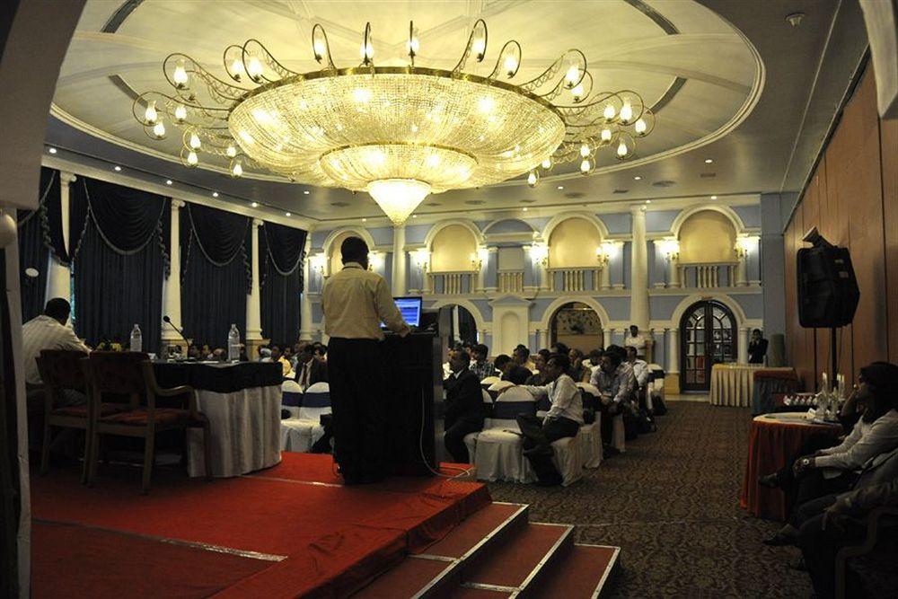 Hotel Babylon International Rāipur Exteriér fotografie
