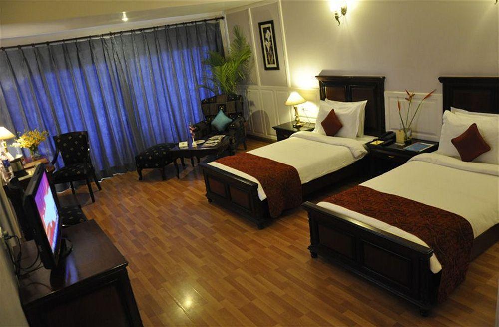 Hotel Babylon International Rāipur Exteriér fotografie