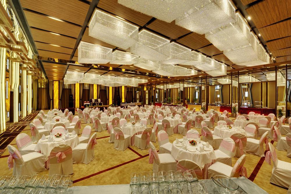 Hotel Babylon International Rāipur Exteriér fotografie