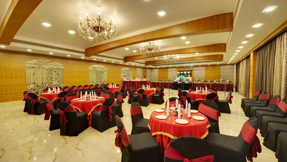 Hotel Babylon International Rāipur Exteriér fotografie